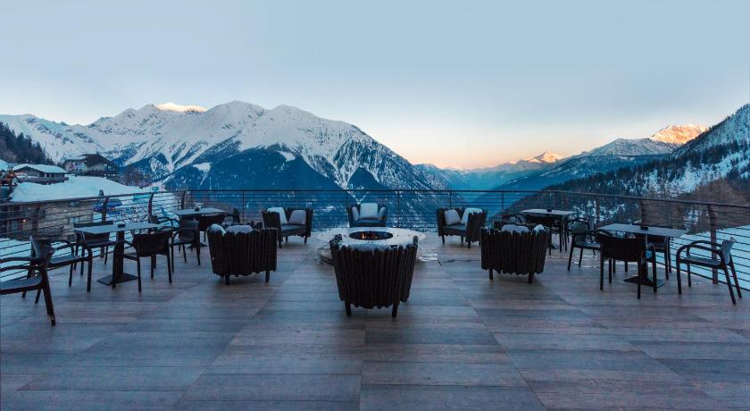库尔马约尔 Le Massif Hotel & Lodge Courmayeur The Leading Hotels of the World 5星级 酒店 大堂
