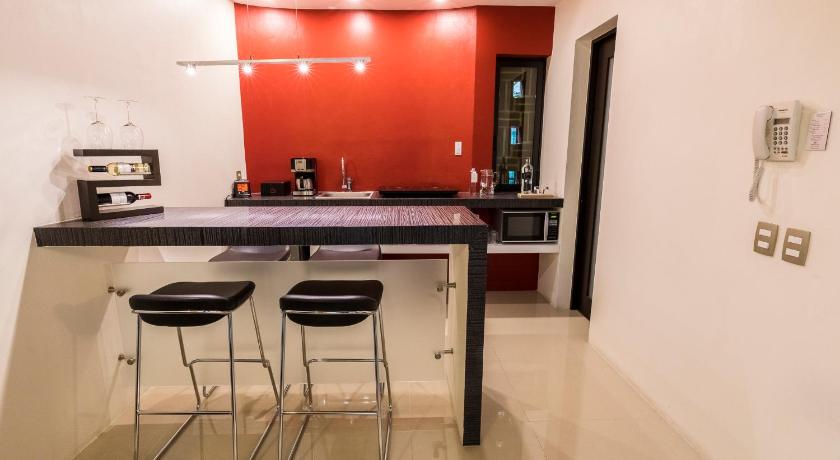 Image of Executive Suite 6