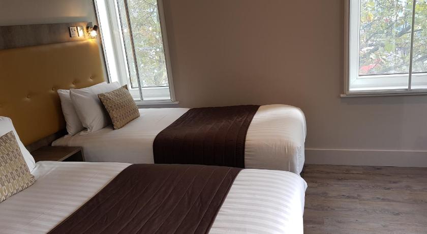 Image of Twin Room 7
