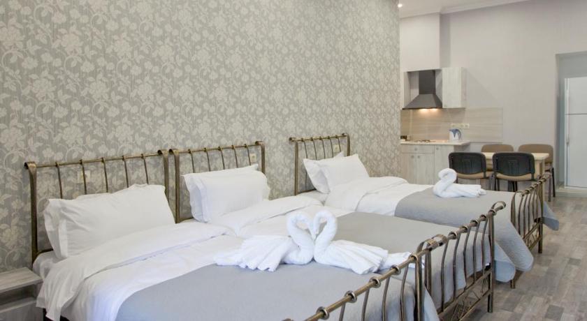 Metekhi Corner Apartments — Hotel in Tbilisi