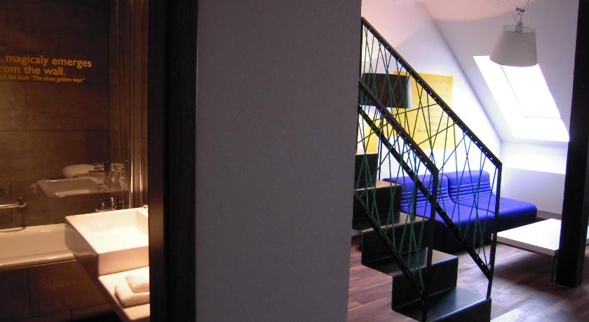 Image of Suite 3