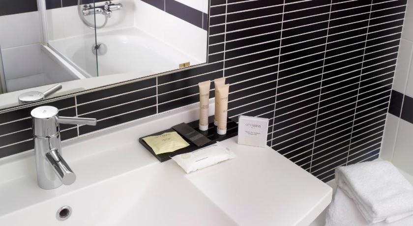 Image of Executive Terrace room, with double bed 6