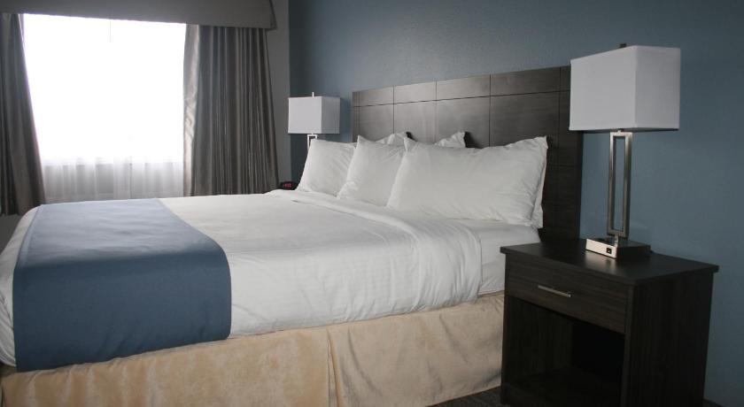 Travelodge Suites by Wyndham New Glasgow