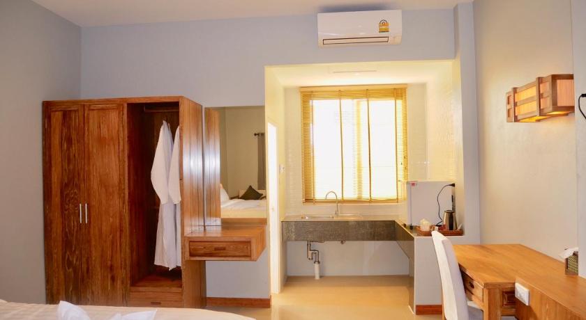 Image of Superior - 1 King Bed 11