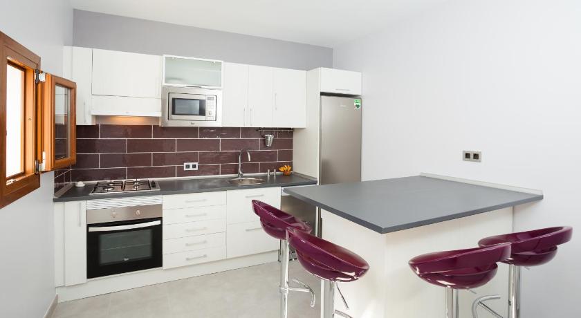 Mafloras Luxury Beach Apartment - image 6