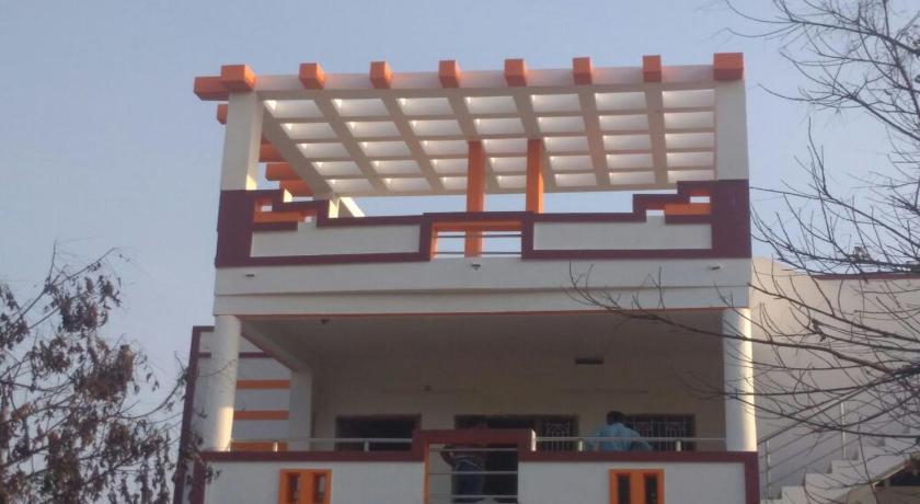 Castle 50 — Hotel in Coimbatore