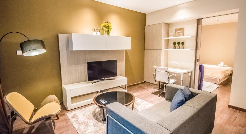 亚庇 Marina Travellers Suite @ Riverson SOHO 4星级 民宿 泳池