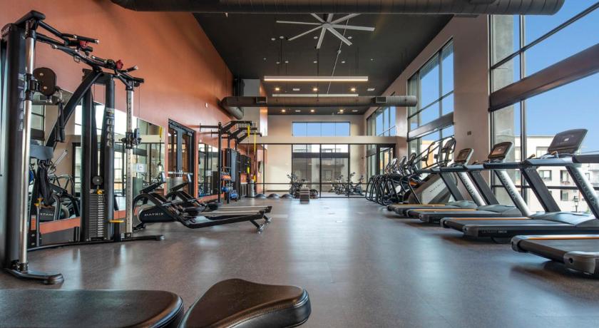 Global Luxury Suites in Menlo Park photo