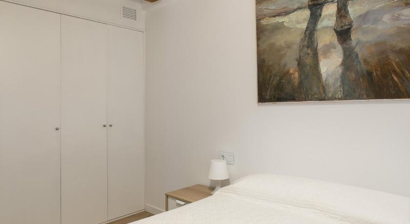 ApartUP L' Almoina photo
