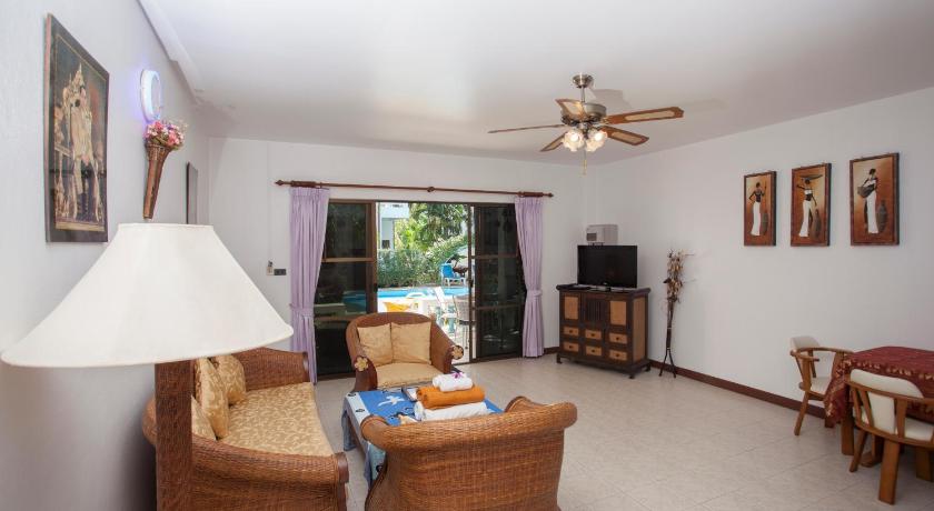 Image of Grand Deluxe 8