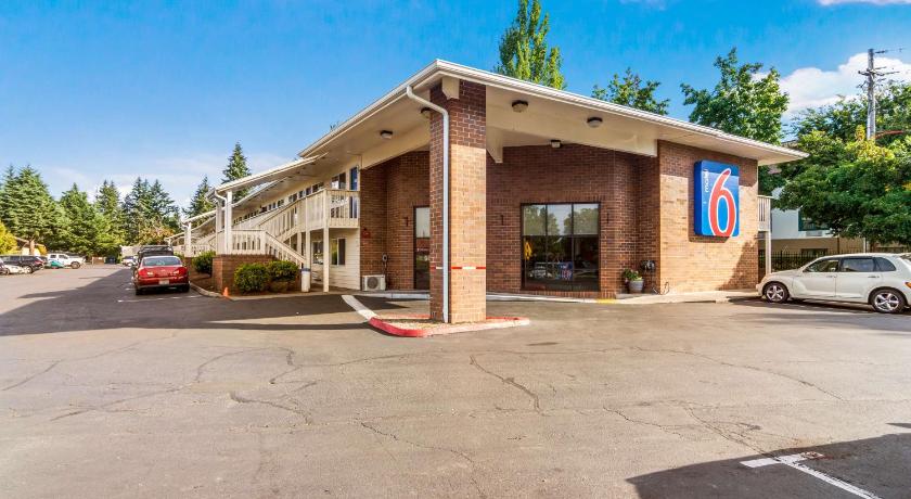 Motel 6-Vancouver, WA