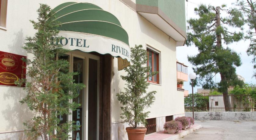 Hotel Riviera photo