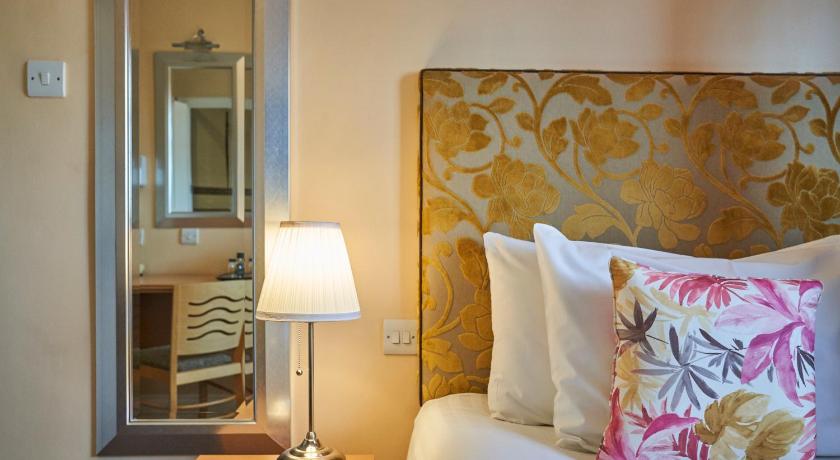 Image of Snug Double Room 5