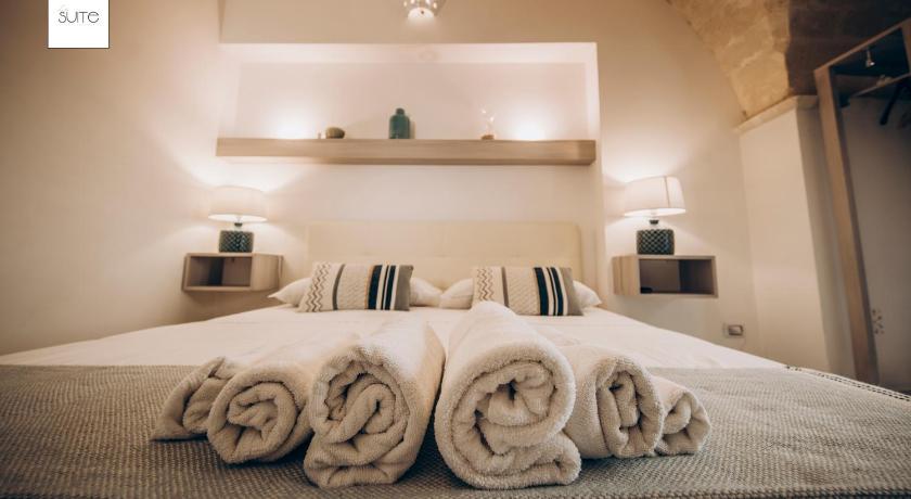 Le Suite Bed
