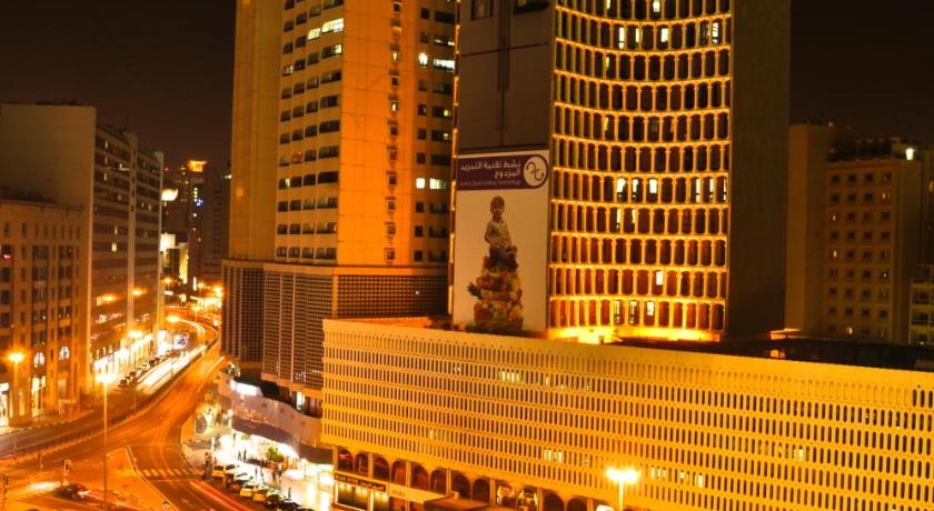 Phoenicia Hotel - image 5