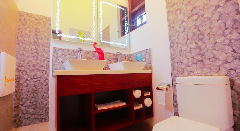 Image of Apartment with Balcony 2
