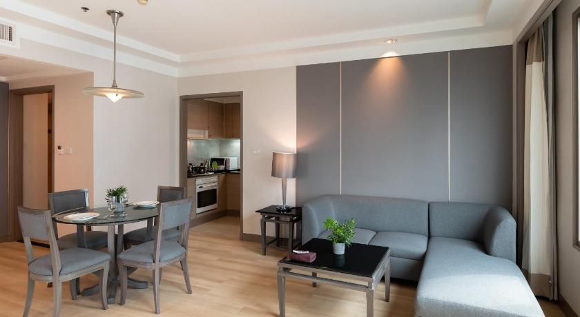 Image of Superior One Bedroom Suite 6