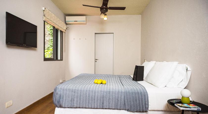 Image of Triple Room with Private Bathroom 1