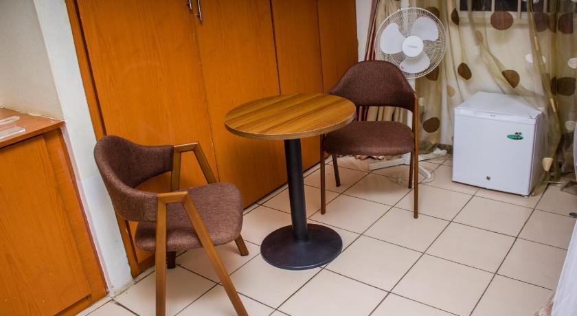 Rugems Executive Lodge - image 15