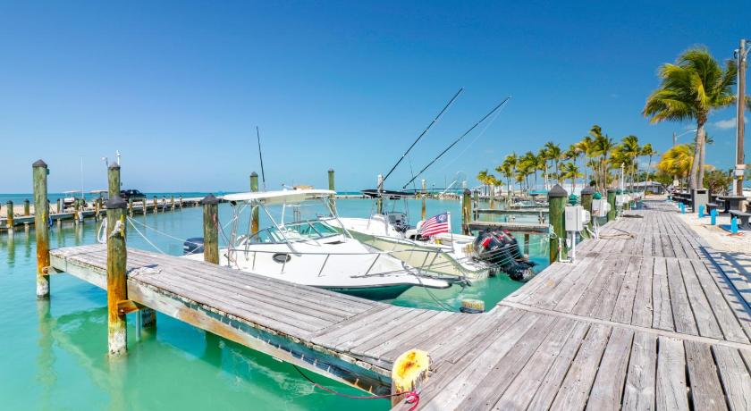 Fiesta Key RV Resort Waterfront Cottage 33 photo