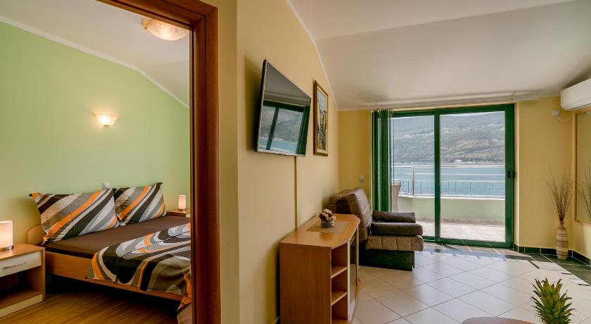 Image of Apartment with Sea View 0
