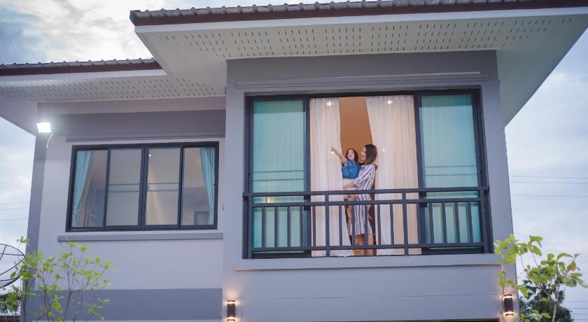 Riverview Loft house photo
