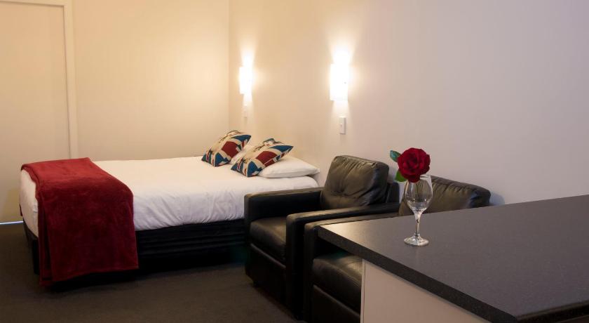 Midway Motel Rotorua photo