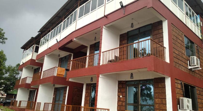 NANDANVAN TENT & RESORT TAPOLA photo
