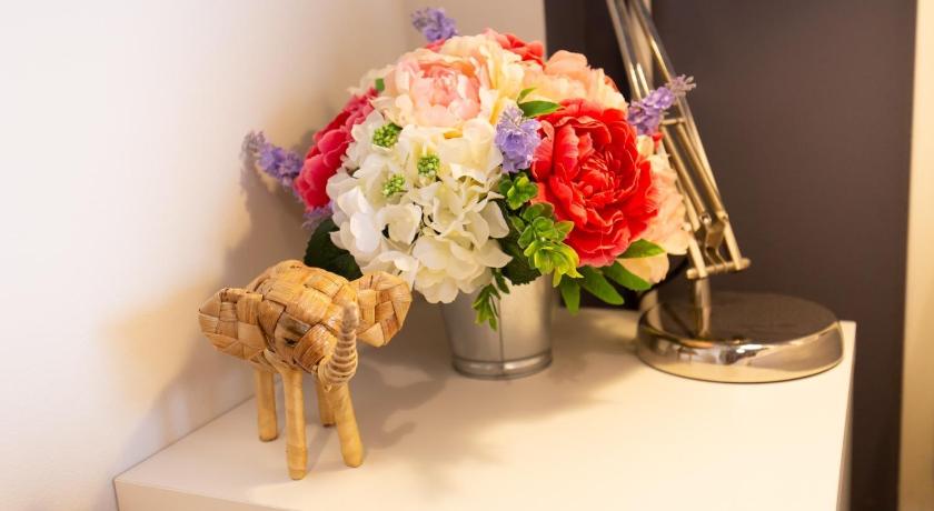 방콕 Mango10 House 2성급 호텔 외관