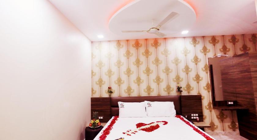 Hotel Sai Krish Grand