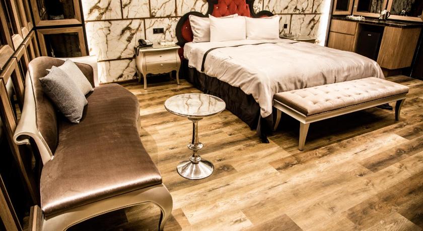 Kumotsuki Motel - image 29