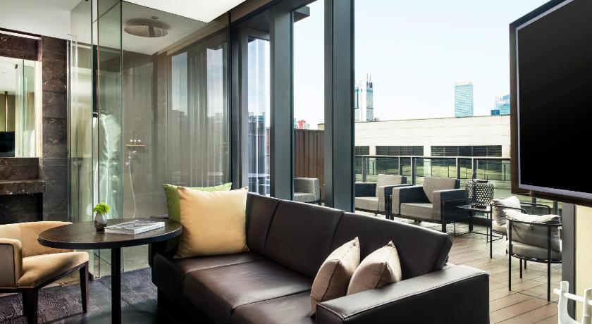 Image of Studio 60 with Terrace 1