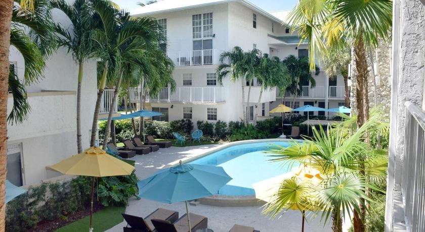 Coral Reef Suites Key Biscayne