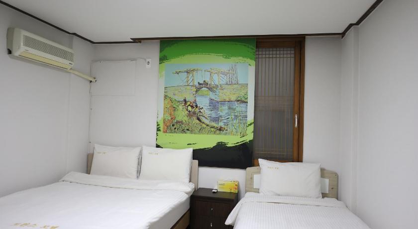 Jeju Twins Hotel Jeju 2-Star Hotel lobby