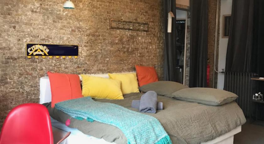 Image of Studio Apartment 0