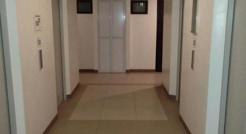 Mabolo Garden Flat a2 free pool gym near Ayalamall photo