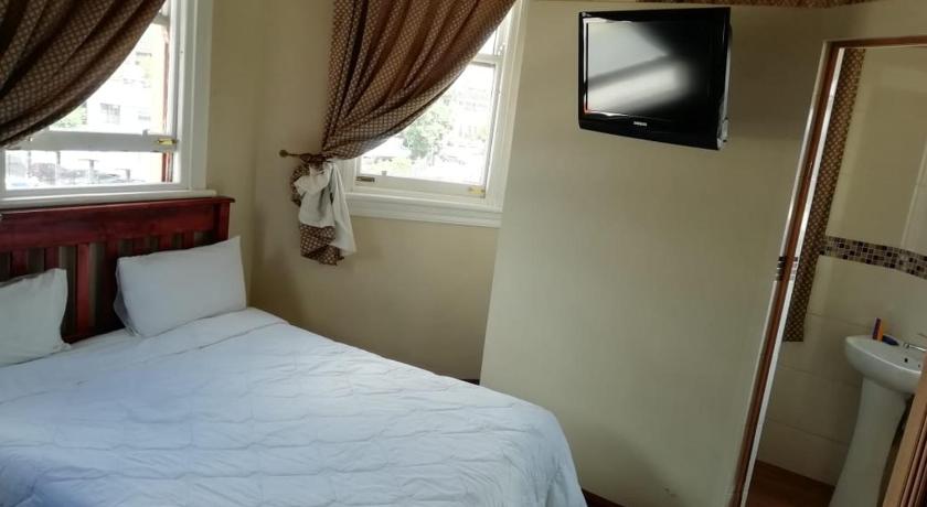 Victoria Hotel — Hotel in Pretoria