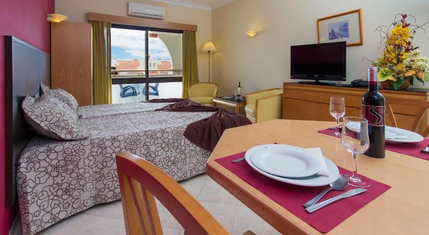 阿尔布费拉 Aparthotel Paladim & Alagoamar 4星级 酒店 套房