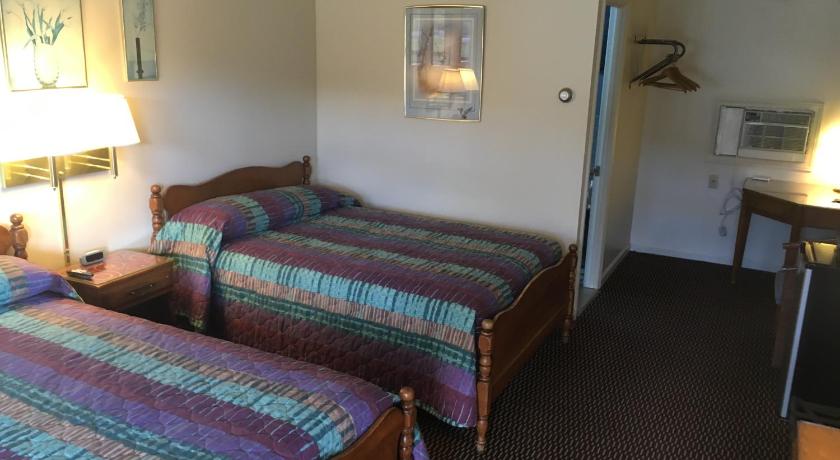 Catamount Motel photo