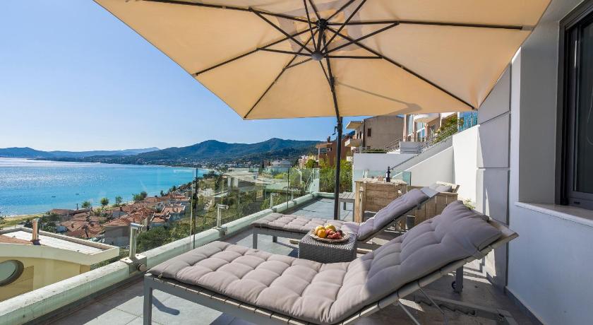 Image of Villa with Sea View 11