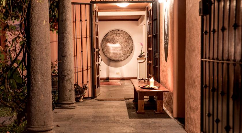 Luna Inn B&amp;B — Hotel in Heredia
