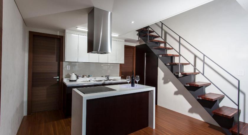 チェジュ Sun Village 4つ星 宿泊施設 プール