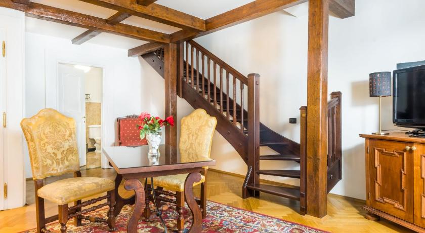 Image of Duplex Suite 8