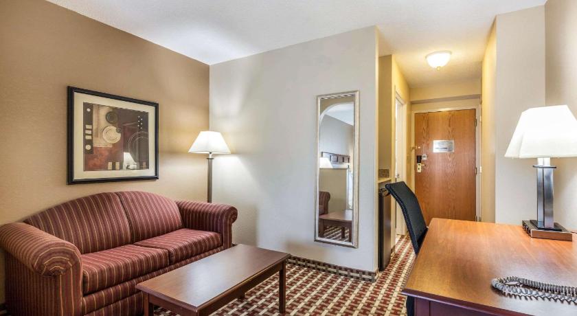 Quality Suites Paducah Formerly Comfort Suites Paducah 2880