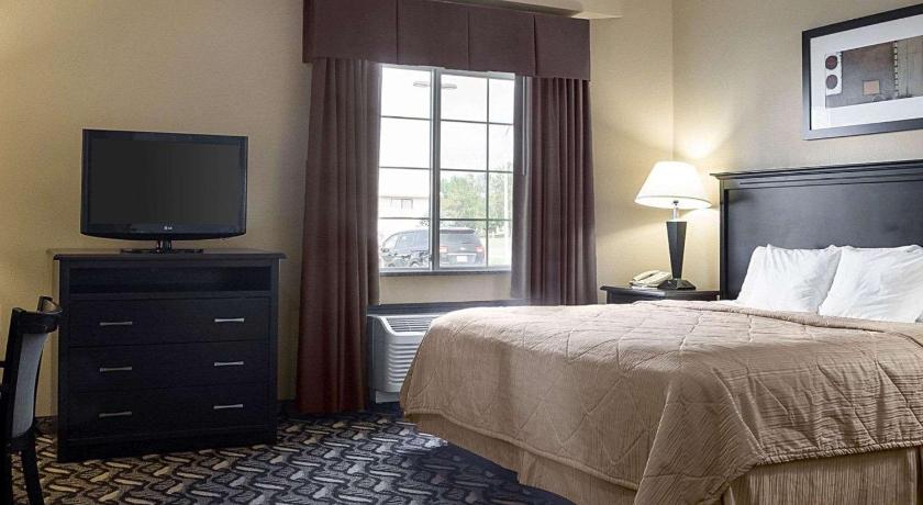 MainStay Suites Bismarck