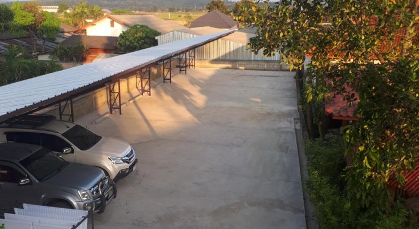 メースアイ／ウィアンパパオ HAOHUG MAEKHACHAN 3つ星 ホテル 客室