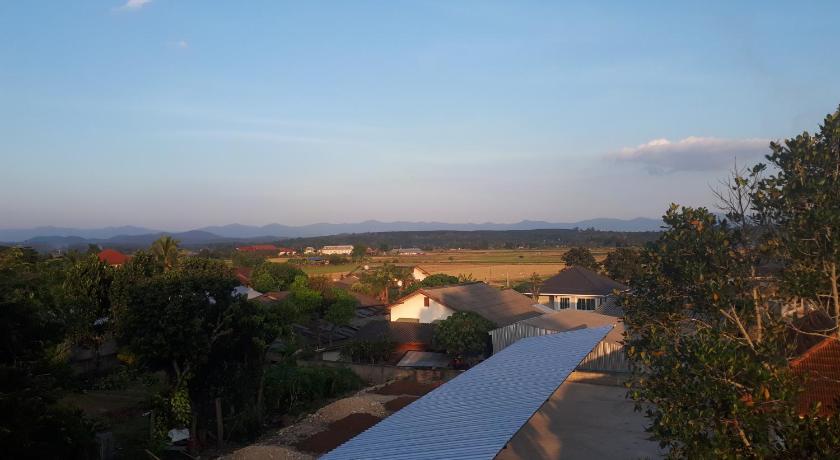 メースアイ／ウィアンパパオ HAOHUG MAEKHACHAN 3つ星 ホテル レストラン