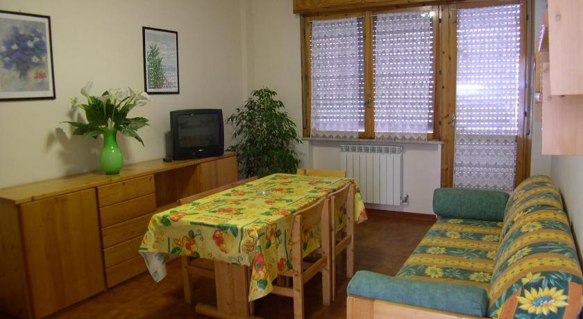 Image of Two-Bedroom Apartment with Balcony 4