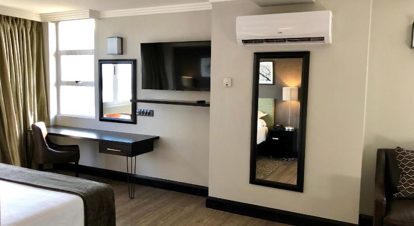 Image of Double or Twin Room with Side Sea View 8