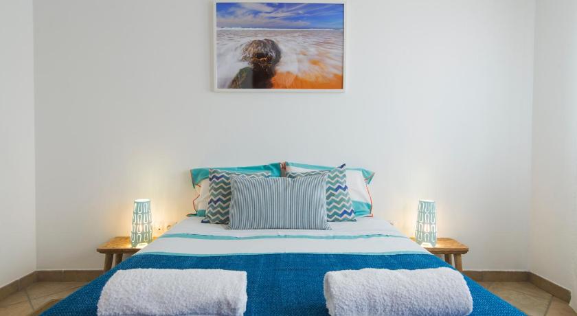 By the C house — Hotel in Vila Nova de Milfontes